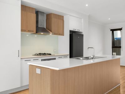 26 Graduation Parade, Taperoo