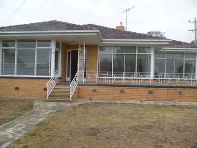 140 Vines Road, Hamlyn Heights