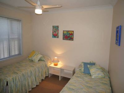 2B Yamba Street, Hawks Nest