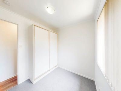 9 Knightsbridge Crescent, Rochedale South