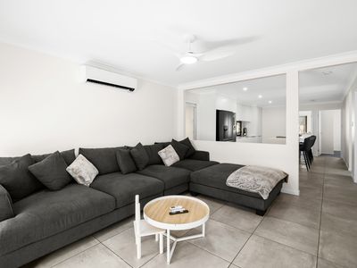 8 Lake Cootharaba Place, Logan Reserve