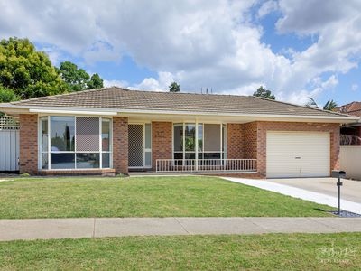 49 KINGFISHER DRIVE, West Wodonga