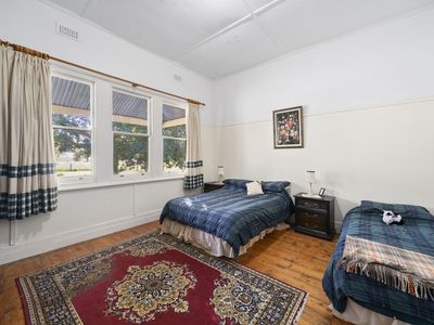 120 Shanks Lane, Boorolite