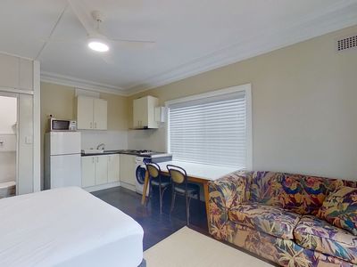 3 / 4 Gloucester Avenue, Dubbo