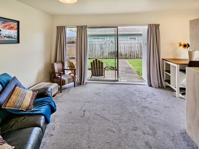 11 / 154 Onepu Road, Lyall Bay