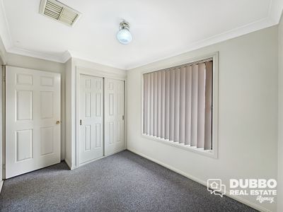 3 Carling Court, Dubbo