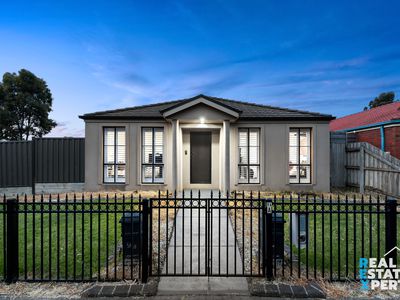 94A Oaktree Drive, Hampton Park