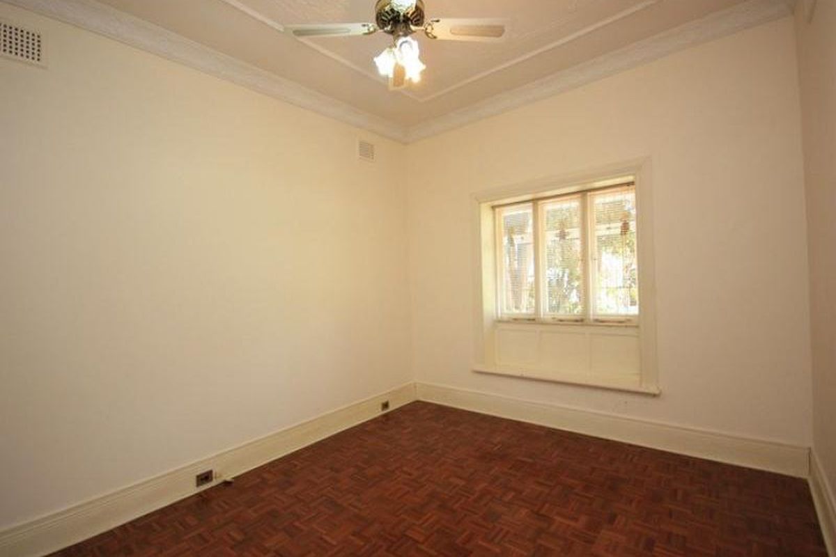 84 Nirranda Street, Concord
