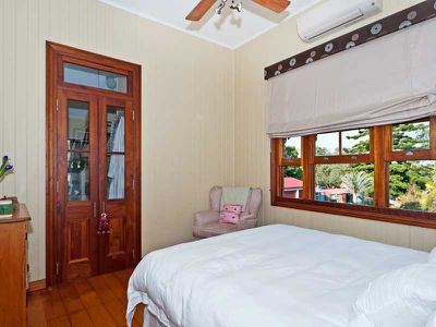 25 North Station Road, North Booval