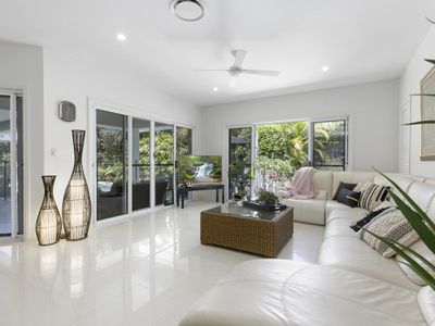 17 Greenside Court, Peregian Springs