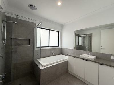 10 Croft Court , Benalla