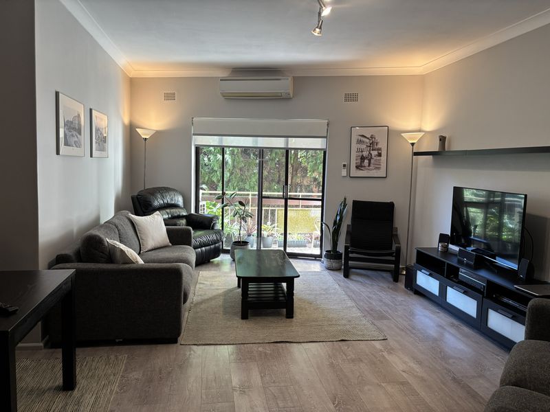 8 / 380 Railway Parade, Carlton