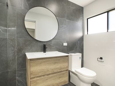 5B Rachel Avenue, Flinders