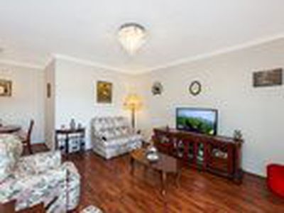 14 / 21 Southmead Green, Erskine