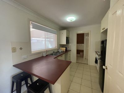 1 / 93 Twickenham Drive, Dubbo