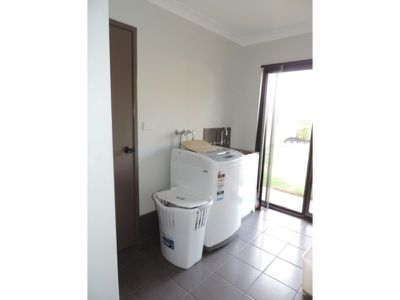 A / 2 Havenvale Crescent, Dianella