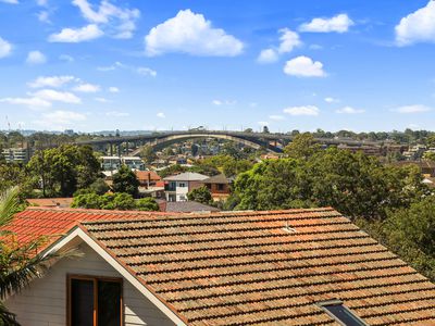 1A / 186 Lyons Road, Drummoyne