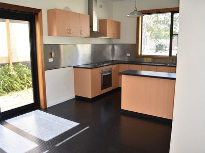 8 Science Avenue, Millicent