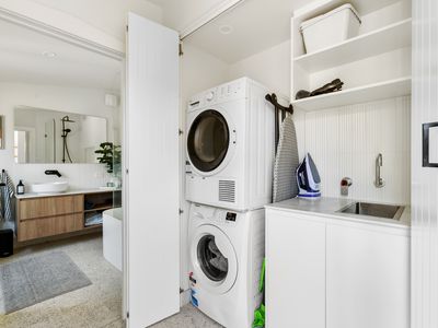 39 Robbs Road, West Footscray