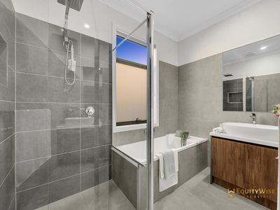 15 Furness Close, Wyndham Vale