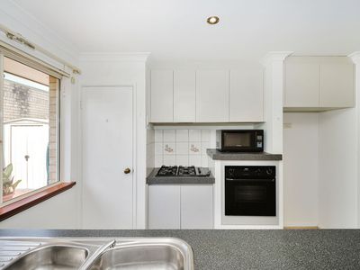 8 RAMSAY PLACE, Bibra Lake