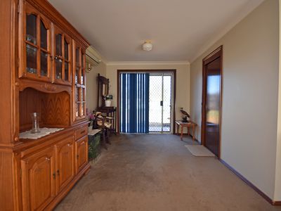 17 Buckingham Drive, Dubbo