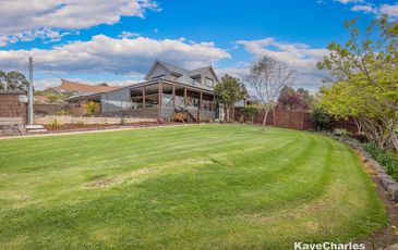 22 Bellbird Close, Pakenham