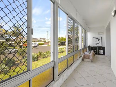 2 / 59 Neerim Drive, Mooloolaba