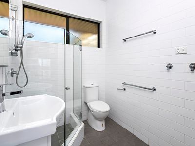 14 First Avenue North, Warrawong