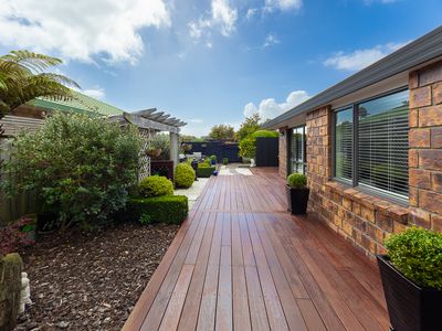 2 Jeannie Way, Waikanae Beach