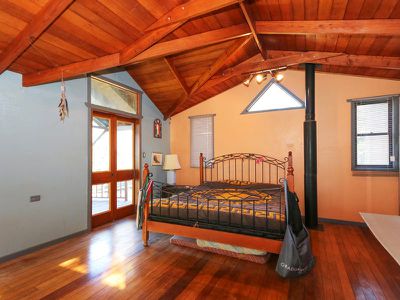 452 Wallace Road, The Channon