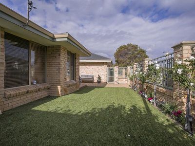 8 Stewart Street, Scarborough