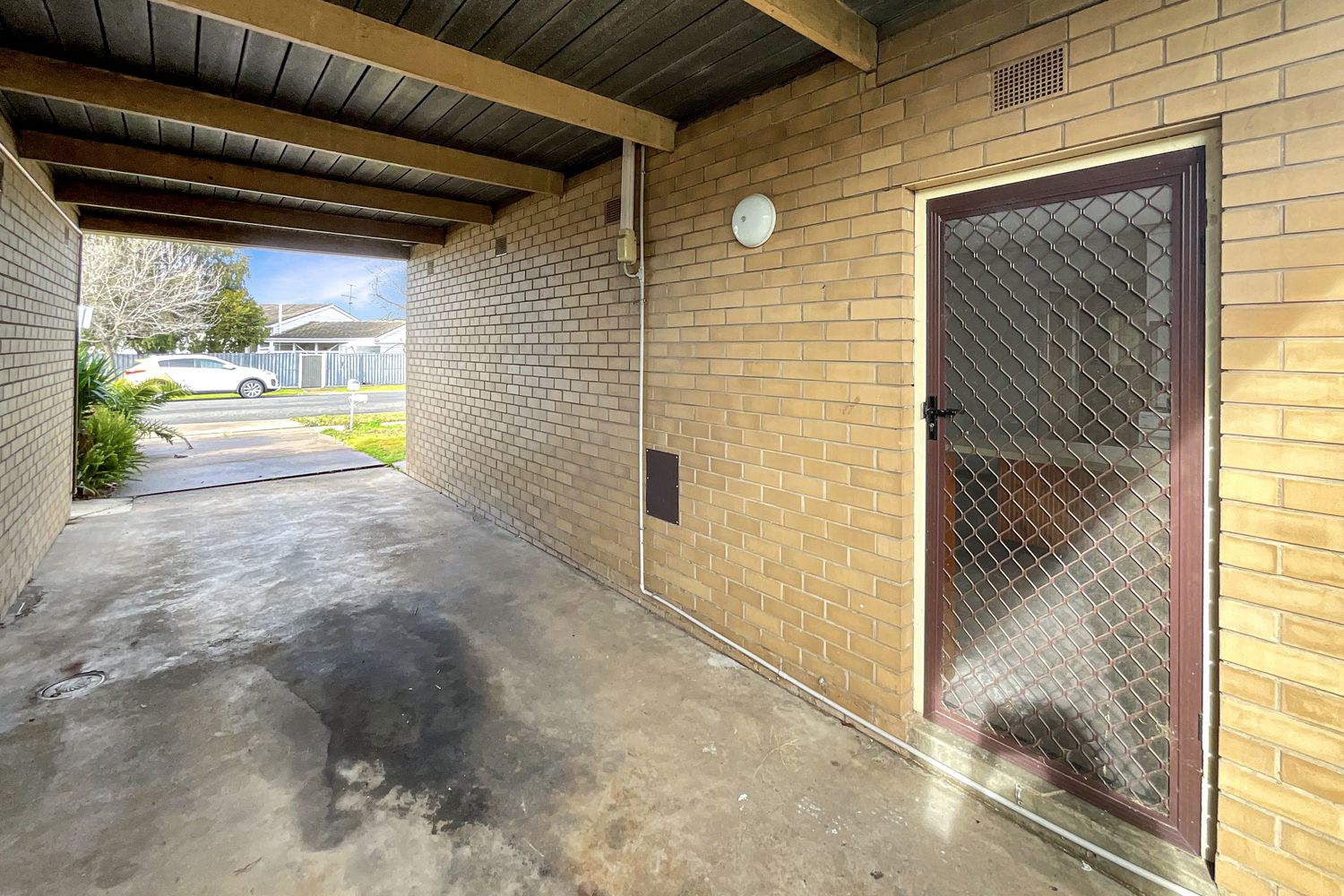 2 / 1C George Street, Horsham
