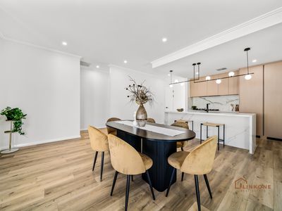 12 Brolga Promenade, Willetton