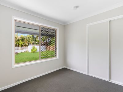 16 School Road, Wynnum West