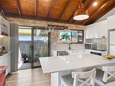 6 Monarch Lane, Labrador
