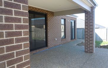 19 Prospect Way, Officer