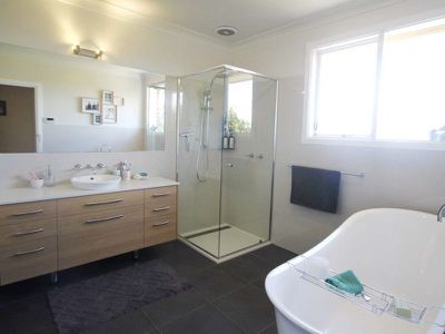 609 Greta Road, Wangaratta