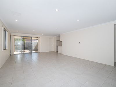24 Figbird Way, Southern River