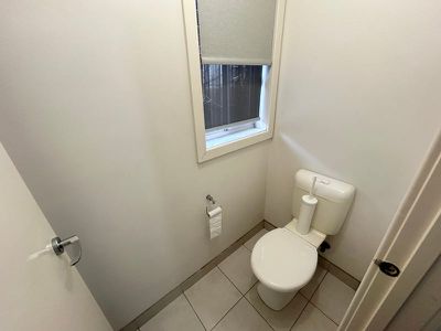 1 / 6 Harness Court, Truganina