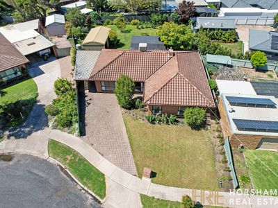 1 Hoskin Court, Horsham