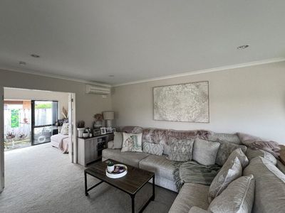 4 / 9 Fuller Close, Levin