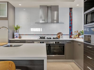 404 Kingsway, Landsdale