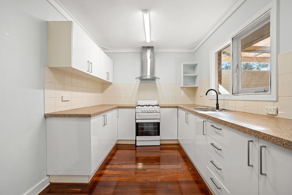 5 SWINSTONE STREET, Rockingham