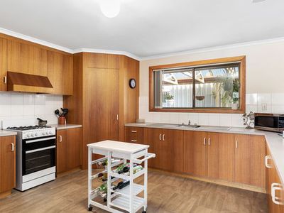 16 Peake Street, Mount Gambier