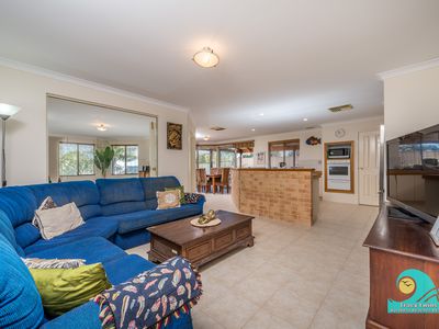 4 Teraglin Vista, Yanchep