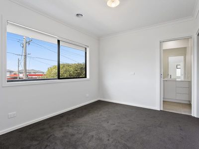 1 / 401 Shannon Avenue, Newtown