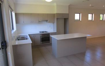 2 / 11 Truscott Avenue, Matraville