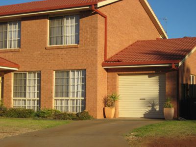 2 / 27 Davidson Drive, Dubbo
