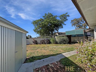 4 Bleakley Street, Horsham